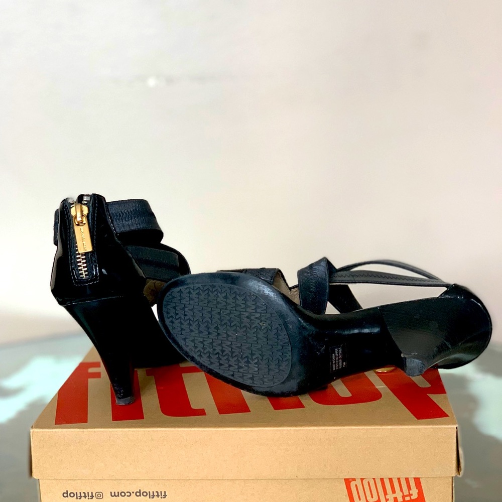 Women’s sandals